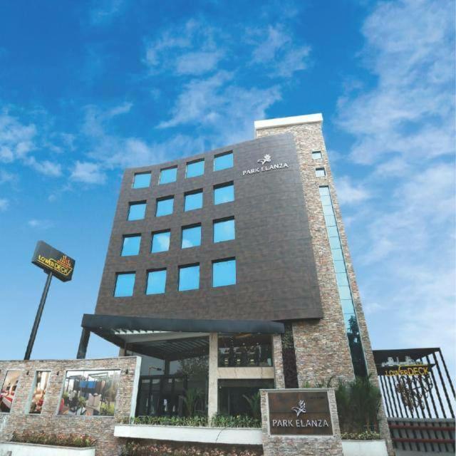 Hotel Park Elanza Τσενάι Εξωτερικό φωτογραφία