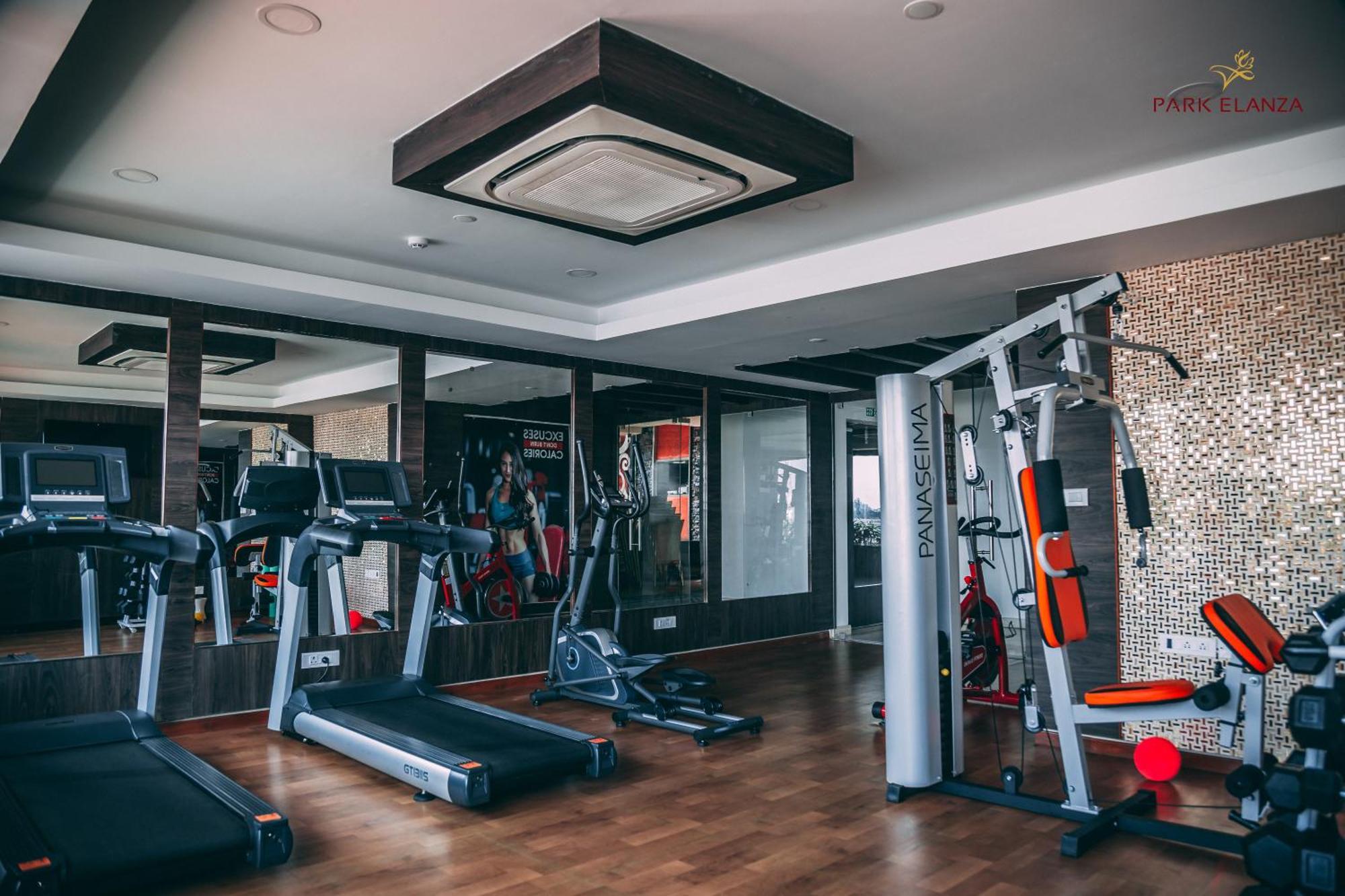 Hotel Park Elanza Τσενάι Εξωτερικό φωτογραφία